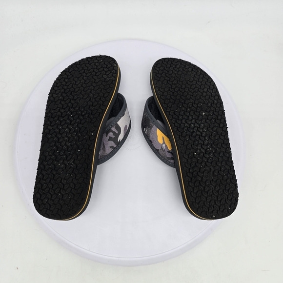 THE NORTH FACE SHOES BOYS 1Y BASE CAMP FLIP-FLOPS GRAY CAMO THONG SANDAL - Picture 3 of 7